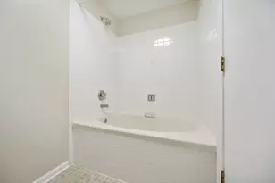 848 Newbury Ct, Schaumburg, IL 60173 - Photo 23