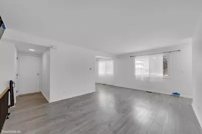 854 Cambridge Place #128C, Wheeling, IL 60090 - Photo 3