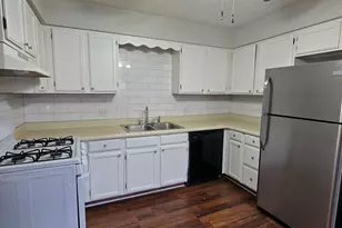 1005 Manchester Ct, South Elgin, IL 60177 - Photo 5