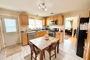 2909 Oakton St, Park Ridge, IL 60068 - Photo 9