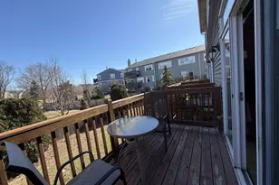 864 Genesee Dr, Naperville, IL 60563 - Photo 29