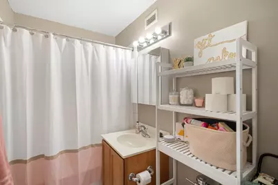 345 E Eastgate Place #306, Chicago, IL 60616 - Photo 19