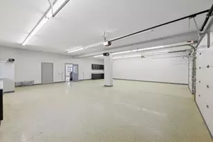 16W125 89th St, Burr Ridge, IL 60527 - Photo 9