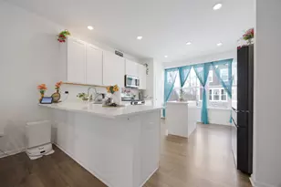 620 Wolverine Dr, Aurora, IL 60502 - Photo 5