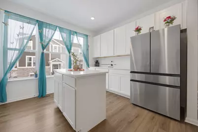 620 Wolverine Drive, Aurora, IL 60502 - Photo 7