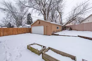 19451 W Hoag Ct, Mundelein, IL 60060 - Photo 21