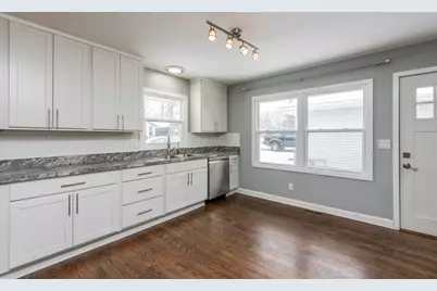 19451 W Hoag Court, Mundelein, IL 60060 - Photo 9