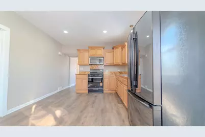 9801 S Exchange Avenue, Chicago, IL 60617 - Photo 9