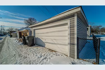 9801 S Exchange Avenue, Chicago, IL 60617 - Photo 41