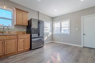 9801 S Exchange Ave, Chicago, IL 60617 - Photo 7