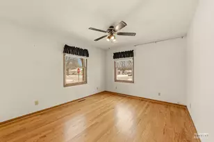 602 East St, Morris, IL 60450 - Photo 15