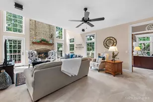 6418 Carrie Ct, Crystal Lake, IL 60014 - Photo 9