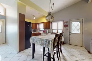 11810 S Rosemary Ln, Alsip, IL 60803 - Photo 3