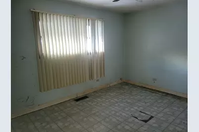 1382 Burnham Avenue, Calumet City, IL 60409 - Photo 9