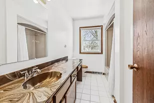 1151 S Edgewood Ave, Lombard, IL 60148 - Photo 19