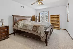 1151 S Edgewood Ave, Lombard, IL 60148 - Photo 11