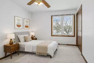 1151 S Edgewood Ave, Lombard, IL 60148 - Photo 17