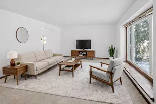 1151 S Edgewood Ave, Lombard, IL 60148 - Photo 9