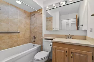 1161 Parker Ln, Buffalo Grove, IL 60089 - Photo 13