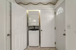 804 E Michigan Ave, Urbana, IL 61801 - Photo 11