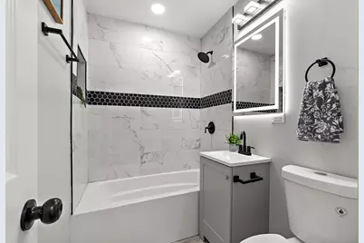 1051 Burnham Avenue, Calumet City, IL 60409 - Photo 11