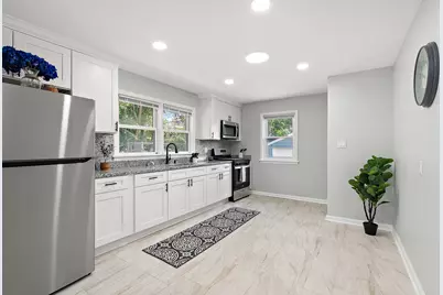 1051 Burnham Avenue, Calumet City, IL 60409 - Photo 7