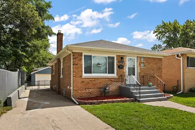 1051 Burnham Avenue, Calumet City, IL 60409 - Photo 1