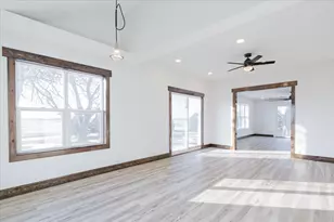 10788 N 1000 E Rd, Chenoa, IL 61726 - Photo 17