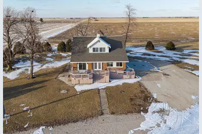 10788 N 1000 East Road, Chenoa, IL 61726 - Photo 1