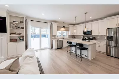 145 N Elmwood Avenue, Wood Dale, IL 60191 - Photo 9