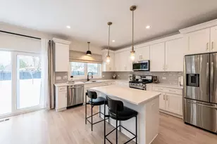 145 N Elmwood Ave, Wood Dale, IL 60191 - Photo 13