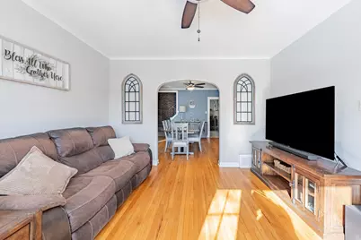 5026 W Addison Street, Chicago, IL 60641 - Photo 5