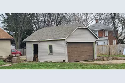 421 7th Avenue W, Rochelle, IL 61068 - Photo 17