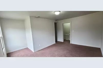 421 7th Avenue W, Rochelle, IL 61068 - Photo 11