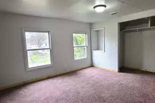 421 7th Ave W, Rochelle, IL 61068 - Photo 9