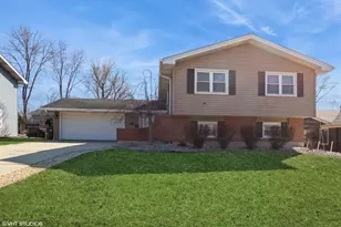 [Address not provided], Hoffman Estates, IL 60169 - Photo 1