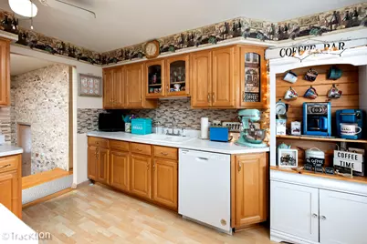 551 N Plamondon Drive, Addison, IL 60101 - Photo 5