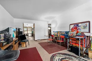 527 Prairie St, Hinckley, IL 60520 - Photo 7