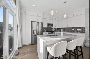 30w130 Wheeler Cir, Warrenville, IL 60563 - Photo 9