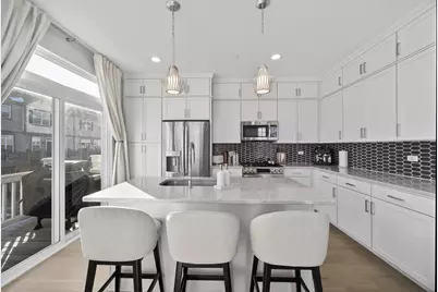 30W130 Wheeler Circle, Warrenville, IL 60563 - Photo 11