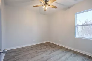 1013 W 18th Pl, Chicago, IL 60608 - Photo 7