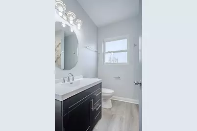 1013 W 18th Place #2R, Chicago, IL 60608 - Photo 11