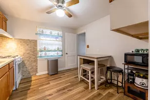 1617 Glenwood Ave, Joliet, IL 60435 - Photo 7