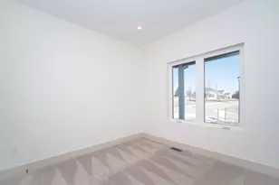 550 Cross Plains Rd, Rockford, IL 61107 - Photo 29