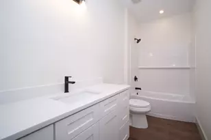 550 Cross Plains Rd, Rockford, IL 61107 - Photo 23