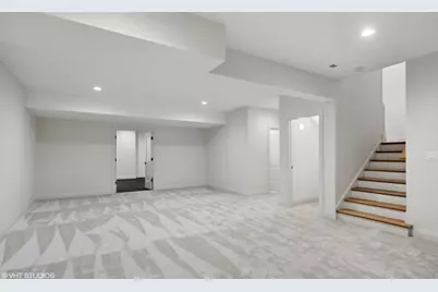 286 N Indiana Avenue, Elmhurst, IL 60126 - Photo 11