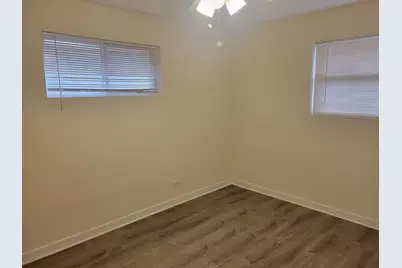 12864 S Eggleston Avenue, Chicago, IL 60628 - Photo 9