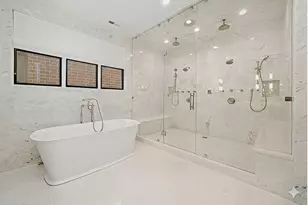 3630 N Janssen St, Chicago, IL 60613 - Photo 11