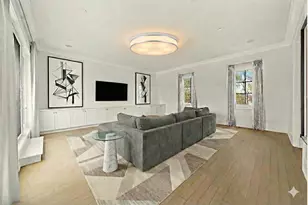 3630 N Janssen St, Chicago, IL 60613 - Photo 13