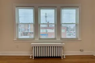 2125 Wesley Ave, Berwyn, IL 60402 - Photo 9